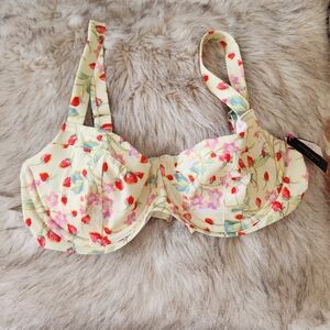 Victoria's Secret Cream Floral Bikini Top
